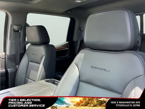 Used 2023 GMC Sierra 1500 Denali w/ Technology Package AWD/4WD image 24