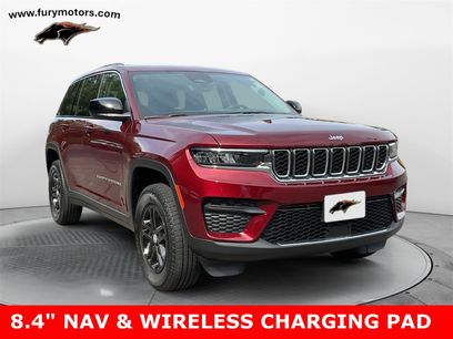 Used 2022 Jeep Grand Cherokee Laredo w/ Luxury Tech Group I