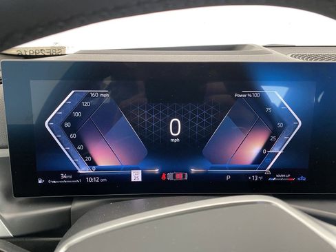 Used 2025 BMW 330i xDrive Sedan w/ Premium Package image 28