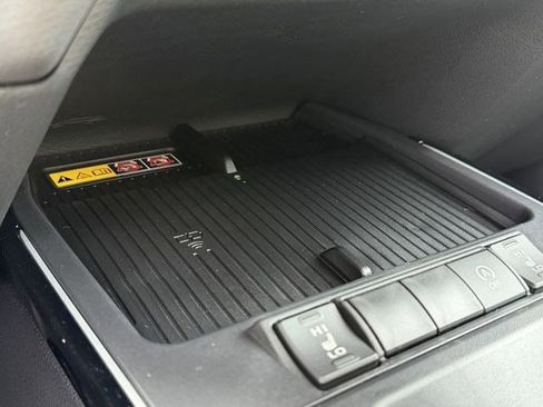 New 2026 Toyota Corolla Cross XLE image 19