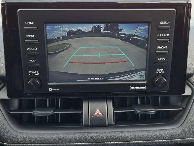 Used 2021 Toyota RAV4 XLE w/ Convenience Package AWD/4WD image 16