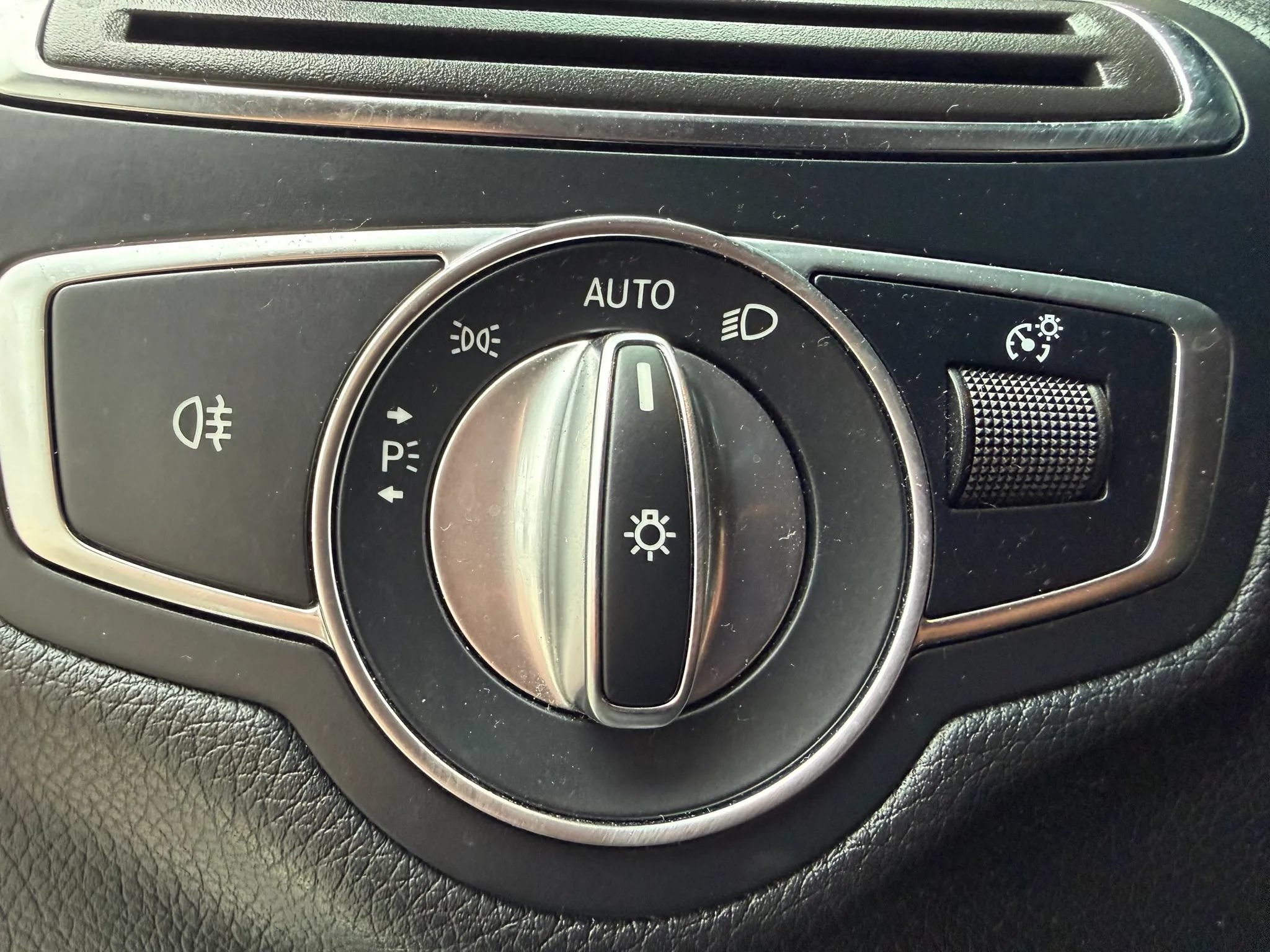 Used 2018 Mercedes-Benz C 63 AMG Cabriolet w/ Multimedia Package image 29