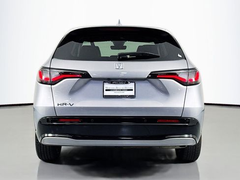 Used 2023 Honda HR-V EX-L image 4