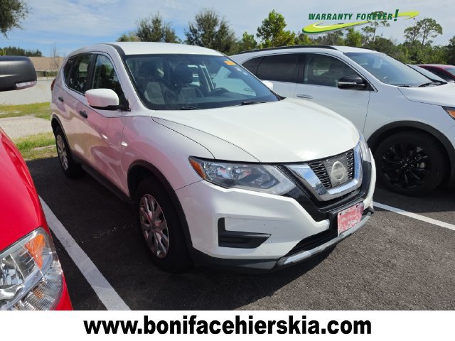 Used 2017 Nissan Rogue S AWD/4WD image 1