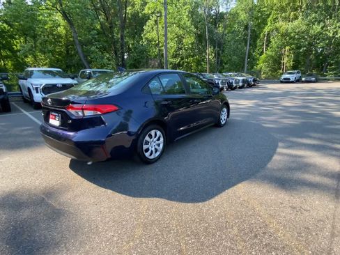 Used 2024 Toyota Corolla LE FWD image 11