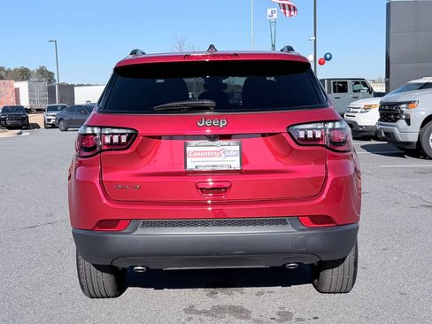 New 2026 Jeep Compass Latitude image 8