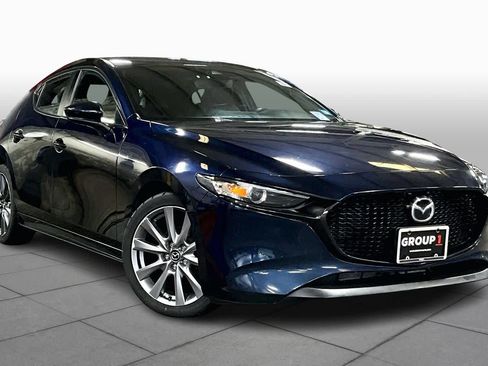 Used 2021 MAZDA MAZDA3 s image 2