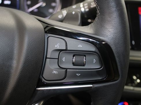 Used 2024 Buick Enclave Essence w/ Technology Package image 23