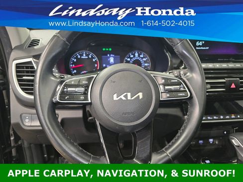 Used 2022 Kia Seltos EX image 14