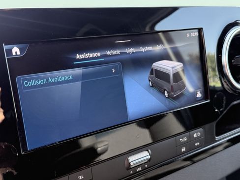 Used 2025 Mercedes-Benz Sprinter 2500 image 52