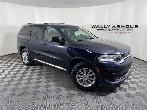 Used 2024 Dodge Durango SXT image 1
