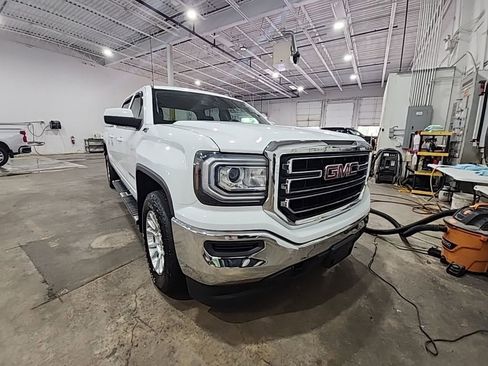 Used 2018 GMC Sierra 1500 SLE w/ Suspension Package, Off-Road AWD/4WD image 1