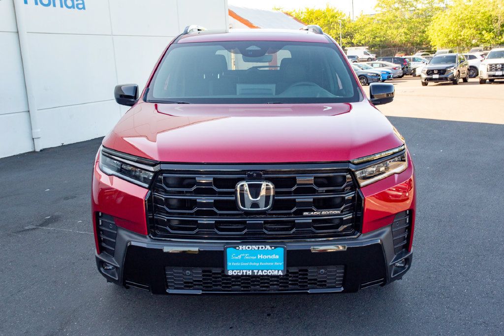 New 2026 Honda Pilot Black Edition image 3