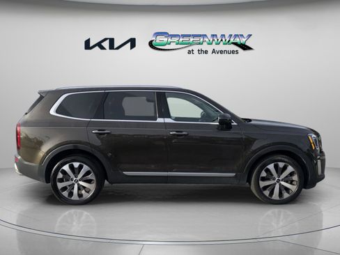 Used 2022 Kia Telluride S image 5