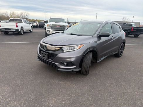 Used 2021 Honda HR-V Sport image 3