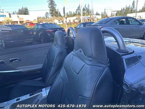Used 2008 Chrysler Crossfire Limited image 12