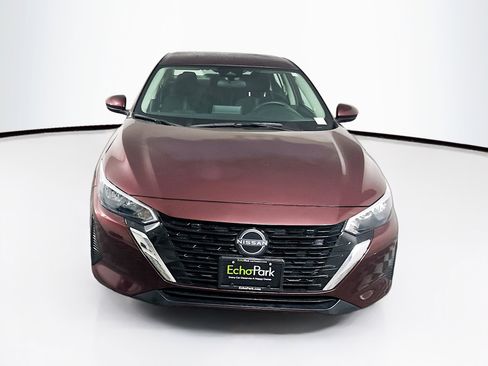 Used 2025 Nissan Sentra SV image 2