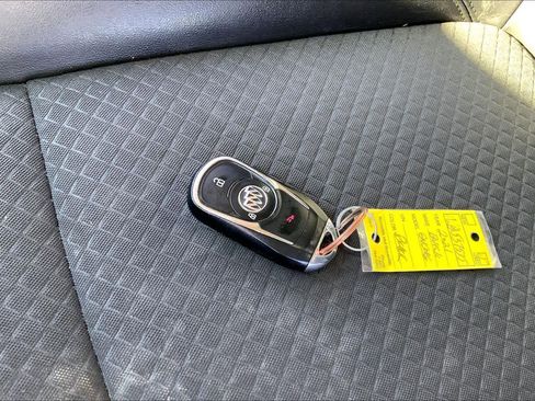 Used 2022 Buick Encore Preferred w/ Safety Package FWD image 15