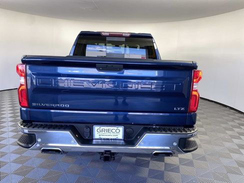 Used 2021 Chevrolet Silverado 1500 LTZ w/ LTZ Premium Package AWD/4WD image 7