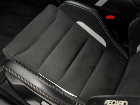Used 2022 Ford Mustang Shelby GT500 w/ Technology Package RWD image 25