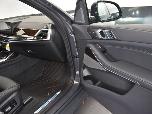 Used 2026 BMW X7 xDrive40i w/ Executive Package AWD/4WD image 24