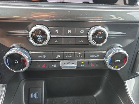 Used 2022 Ford F150 XLT w/ Equipment Group 302A High image 4