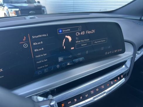 Used 2024 Cadillac Lyriq Luxury image 16