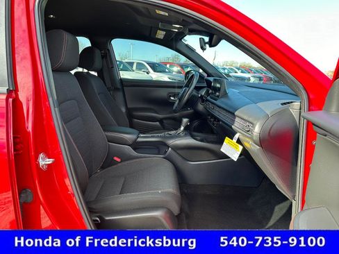 Certified 2023 Honda HR-V Sport image 33