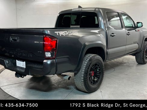 Used 2019 Toyota Tacoma TRD Off-Road AWD/4WD image 5