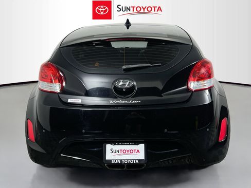 Used 2016 Hyundai Veloster w/ Option Group 03 image 5