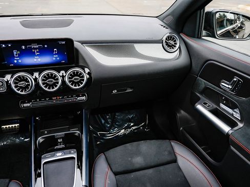 Certified 2025 Mercedes-Benz GLA 250 GLA 250 image 15