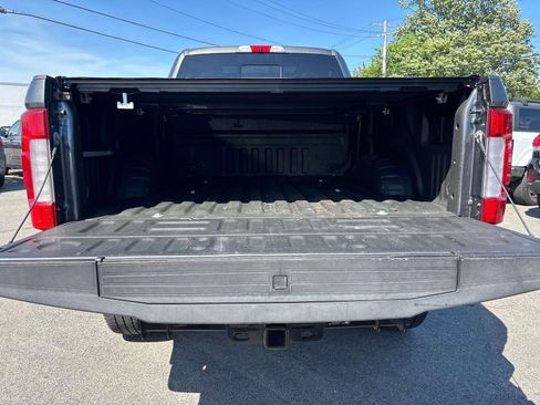 Used 2019 Ford F350 Lariat w/ Lariat Ultimate Package AWD/4WD image 8