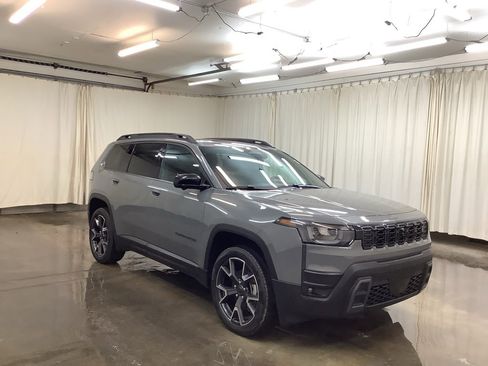 New 2026 Jeep Cherokee Overland w/ Advanced Pro Tech Group image 4