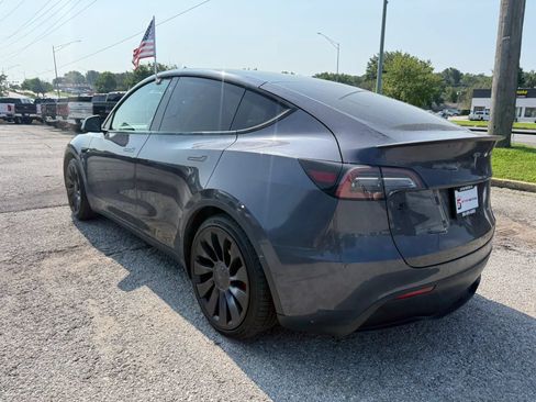 Used 2022 Tesla Model Y Performance AWD/4WD image 4
