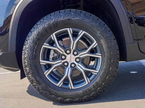 New 2026 GMC Acadia AT4 w/ Luxury Package AWD/4WD image 6