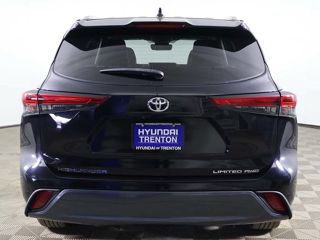 Used 2023 Toyota Highlander Limited AWD/4WD image 13
