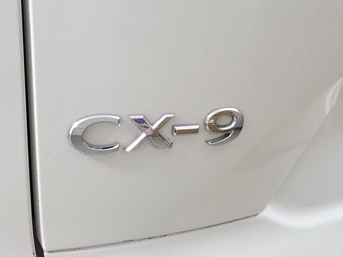 Used 2021 MAZDA CX-9 Touring FWD image 9