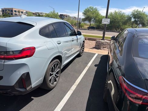 Used 2024 BMW X4 xDrive30i w/ M Sport Package image 4