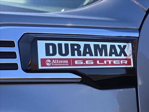 New 2026 GMC Sierra 2500 SLT w/ SLT Premium Package image 9