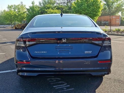 Used 2024 Honda Accord Touring image 5