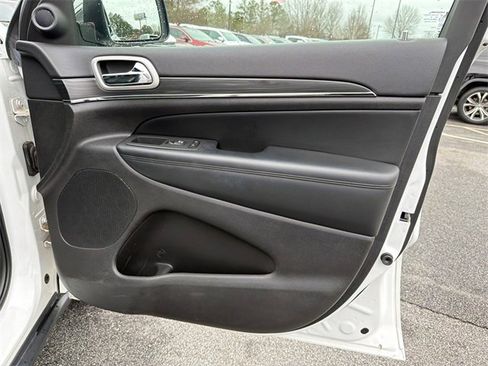 Used 2020 Jeep Grand Cherokee Limited w/ Luxury Group II image 14