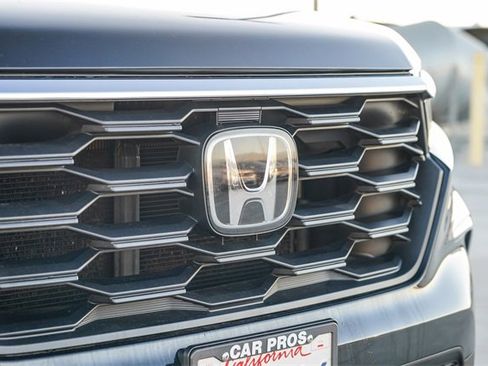 Used 2023 Honda Pilot EX-L image 5