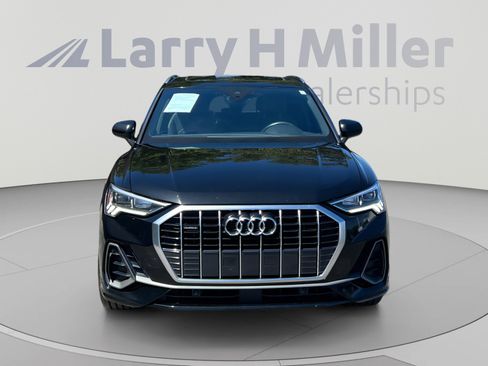 Used 2020 Audi Q3 2.0T Premium Plus w/ Premium Plus Package AWD/4WD image 8