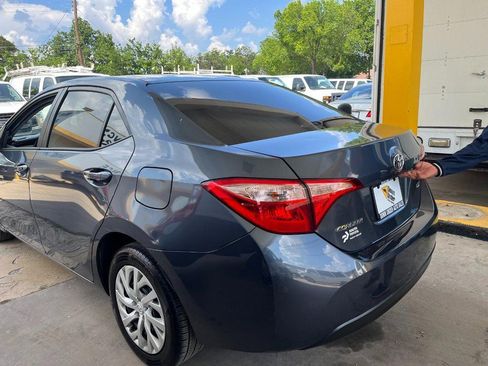 Used 2019 Toyota Corolla LE FWD image 6