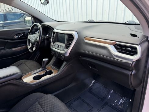 Used 2019 GMC Acadia SLE FWD image 17