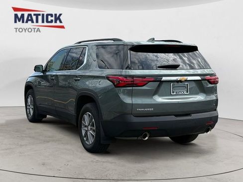 Used 2023 Chevrolet Traverse LT FWD image 5