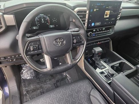 Used 2025 Toyota Tundra Limited image 11