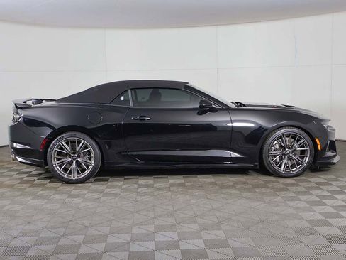 Used 2022 Chevrolet Camaro ZL1 image 18