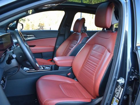 Used 2023 Kia Sportage SX image 26