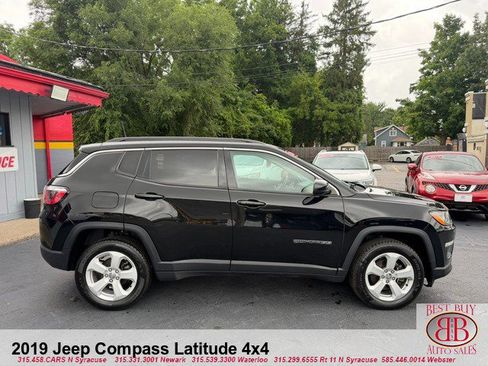 Used 2019 Jeep Compass Latitude w/ Popular Equipment Group AWD/4WD image 8